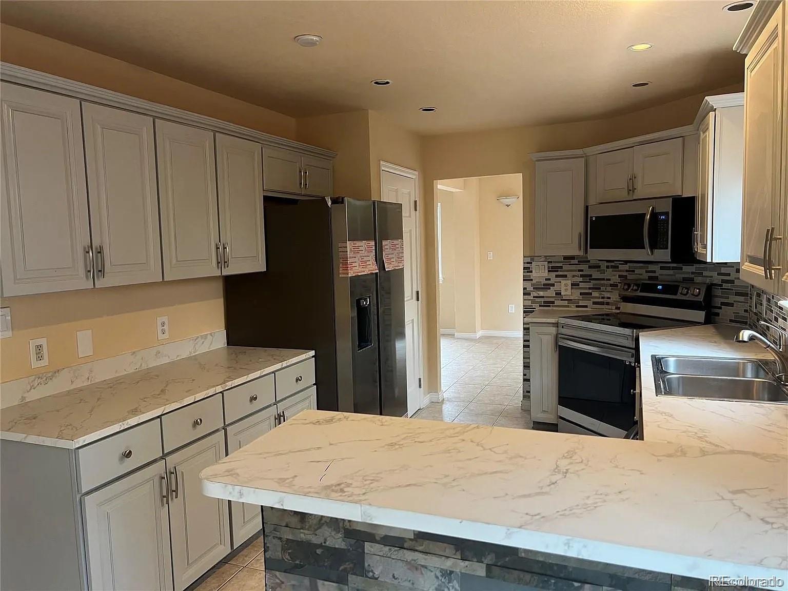 MLS Image #4 for 17842 e lehigh place,aurora, Colorado