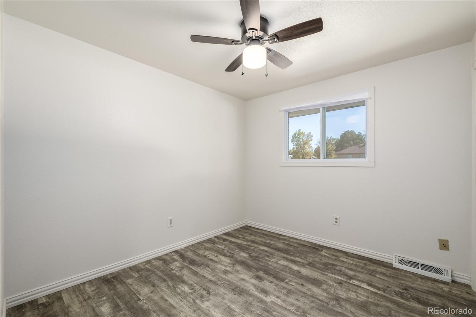 MLS Image #18 for 11087  montview boulevard,aurora, Colorado