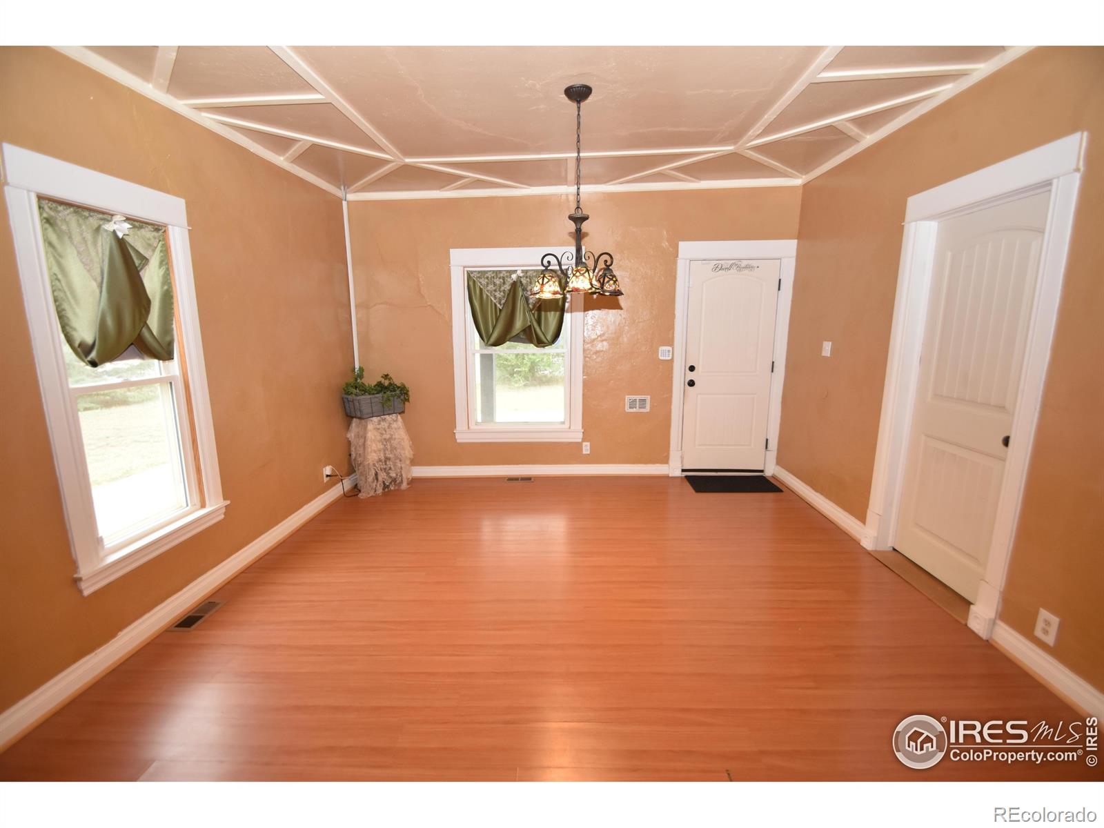 MLS Image #9 for 1336  arthur avenue,loveland, Colorado