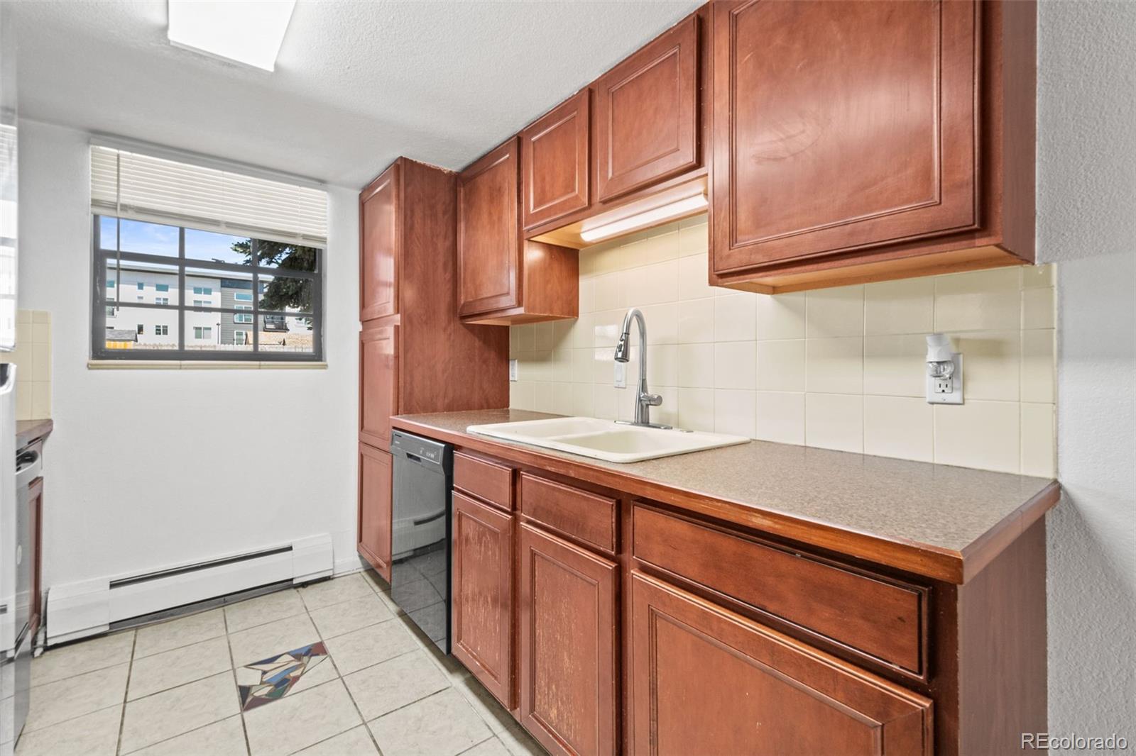 MLS Image #11 for 1021  carr street,lakewood, Colorado