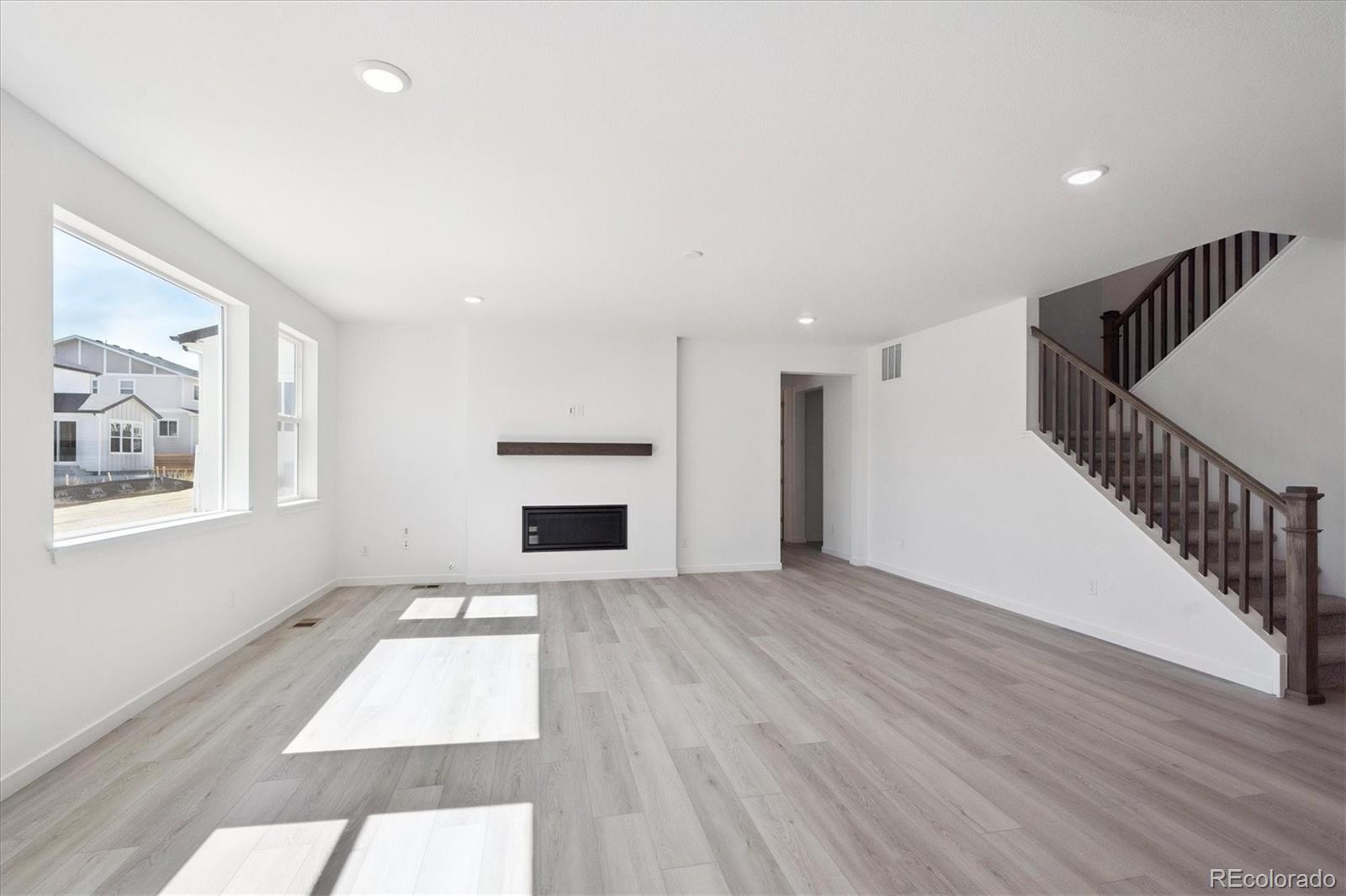 MLS Image #6 for 5566  tamarack avenue,firestone, Colorado