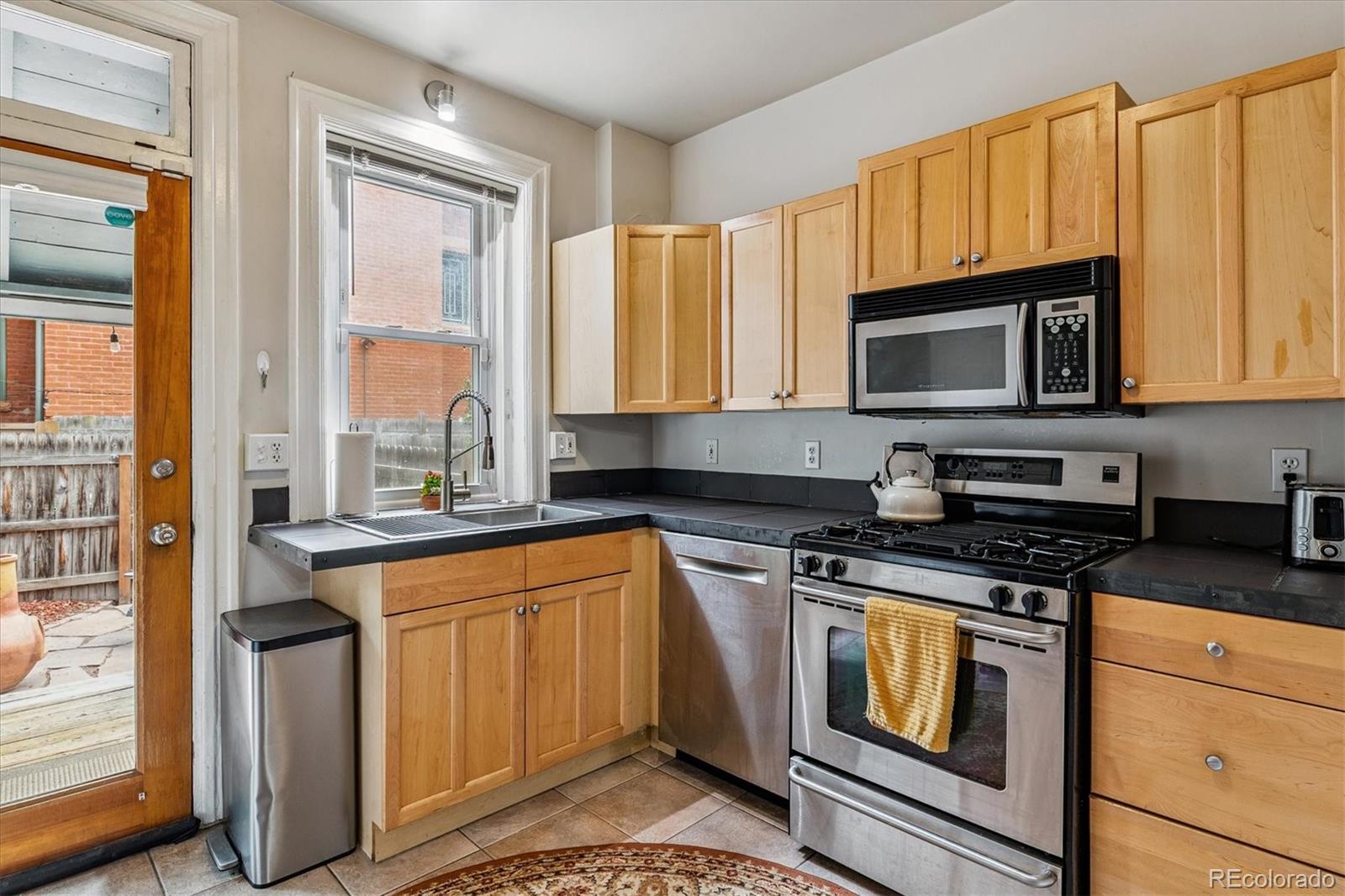 MLS Image #9 for 1906 e 17th avenue,denver, Colorado