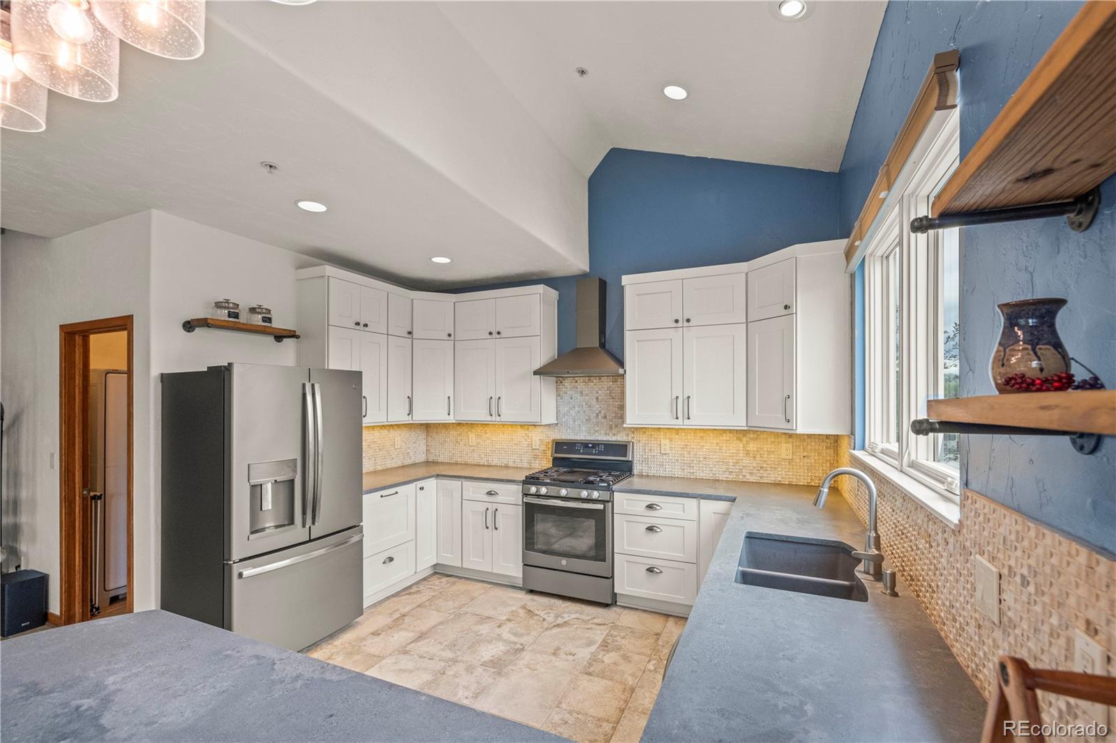 MLS Image #4 for 117 s 6th avenue,frisco, Colorado