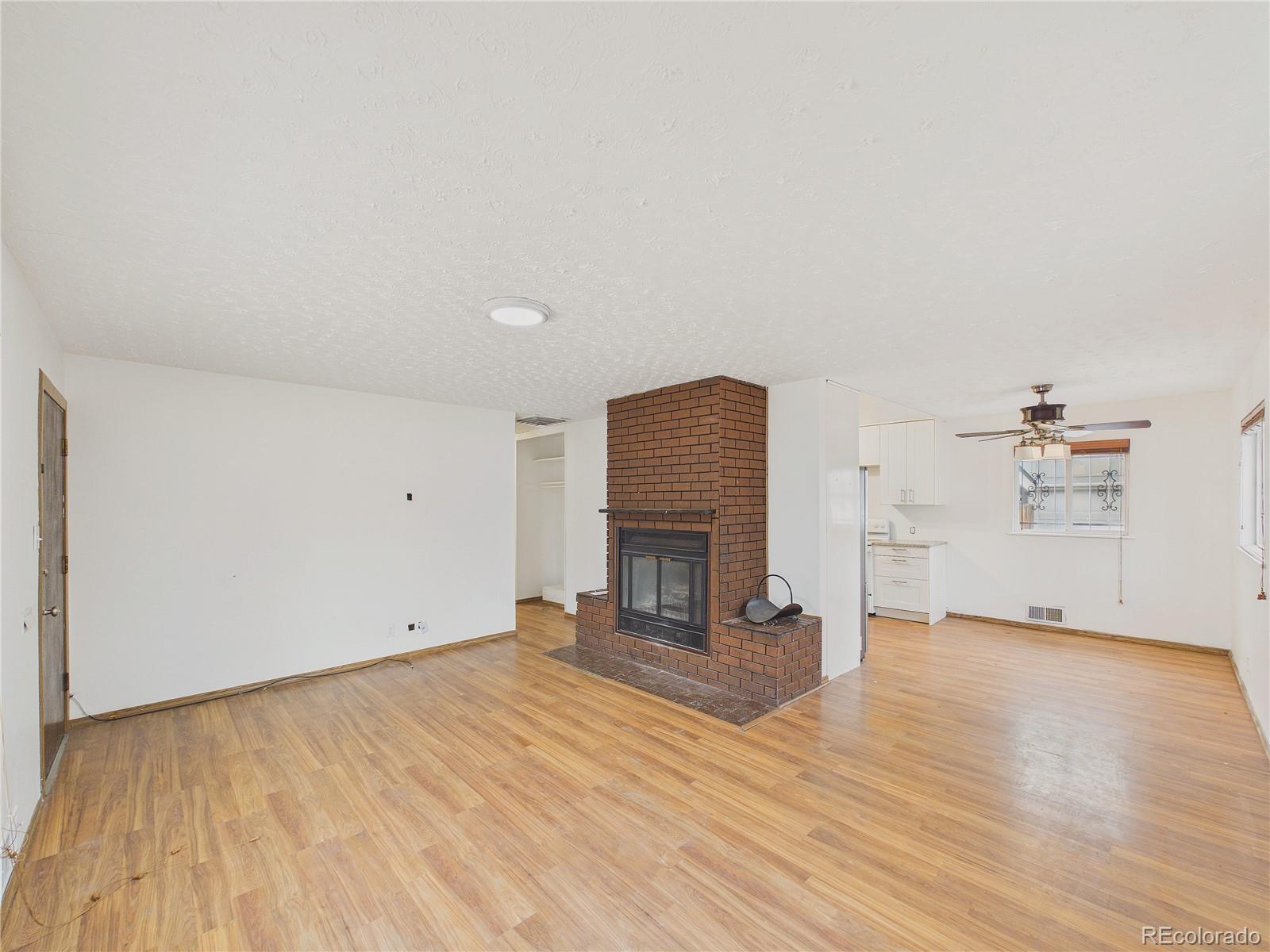 MLS Image #6 for 1350  scranton street,aurora, Colorado