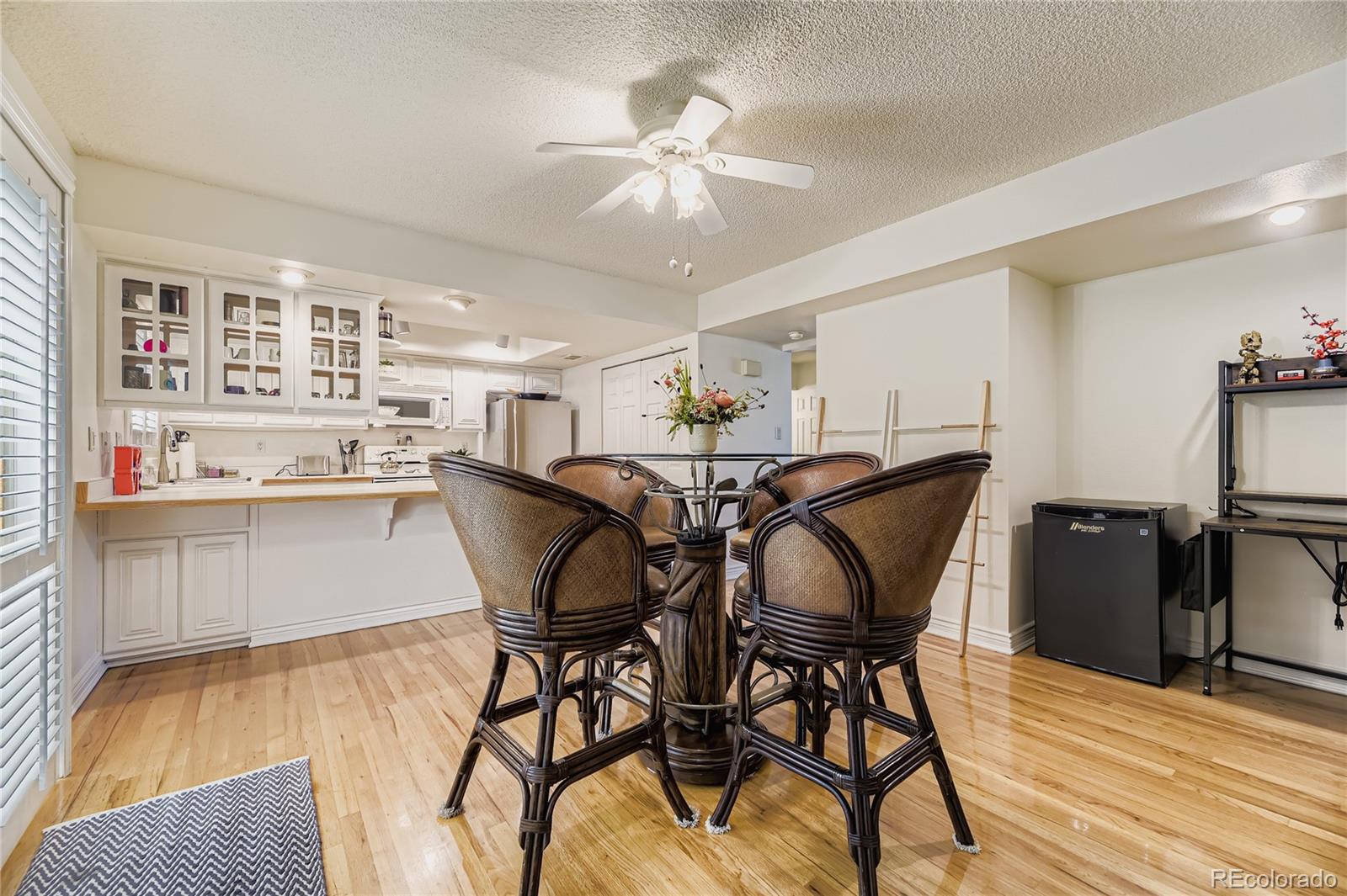 MLS Image #9 for 9089 e nassau avenue,denver, Colorado