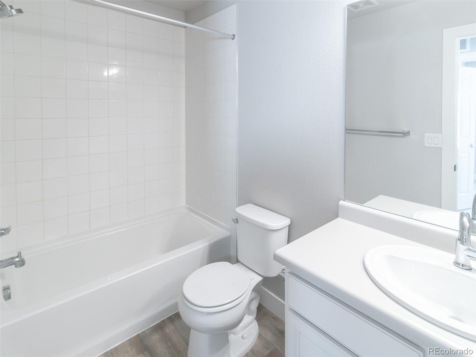 MLS Image #13 for 16069 e elk drive ,denver, Colorado