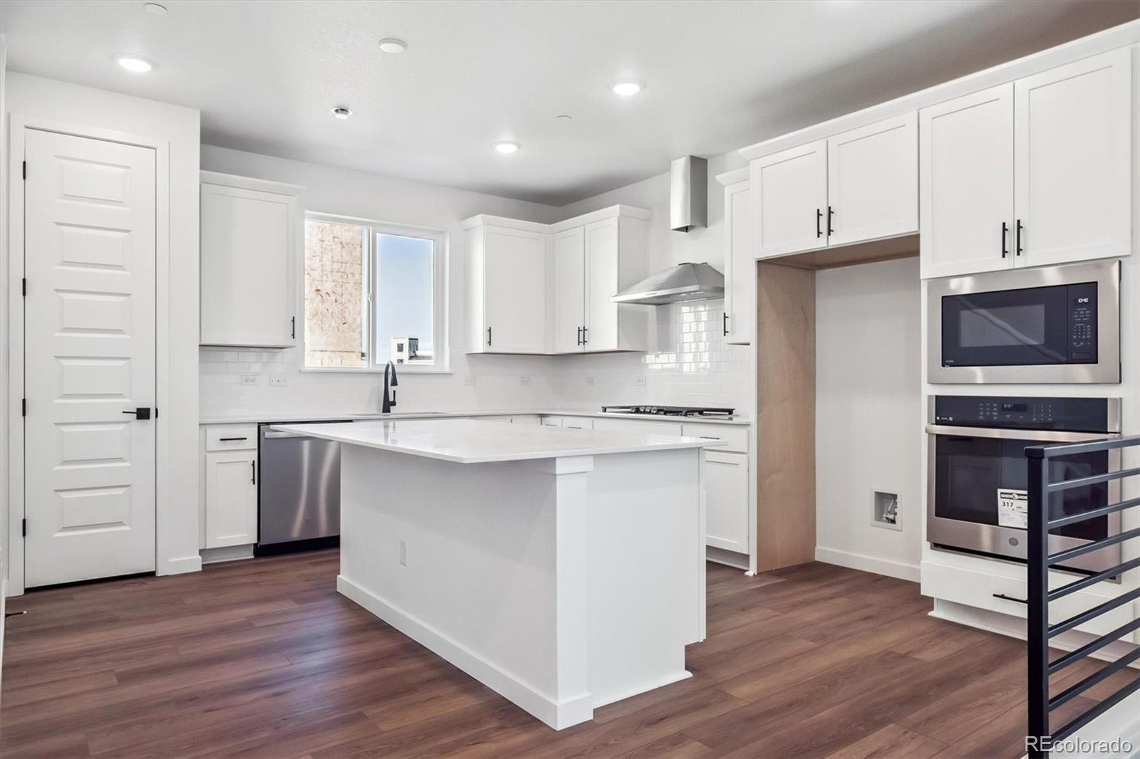 MLS Image #9 for 11466 e briarwood circle,centennial, Colorado
