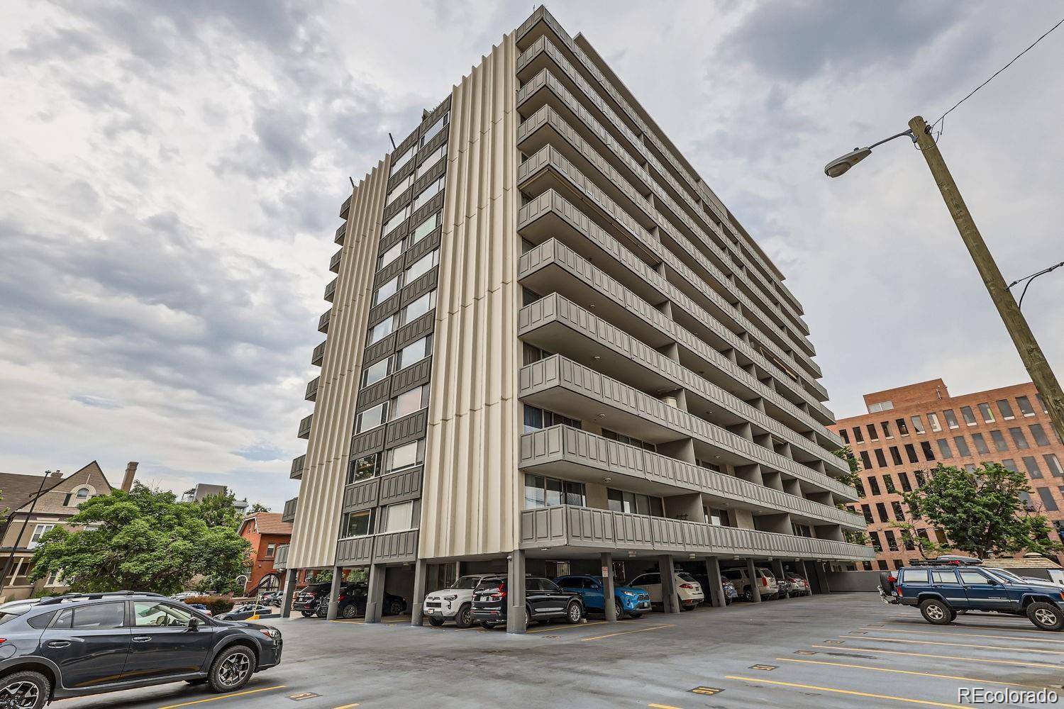 MLS Image #19 for 909 n logan street 4a,denver, Colorado