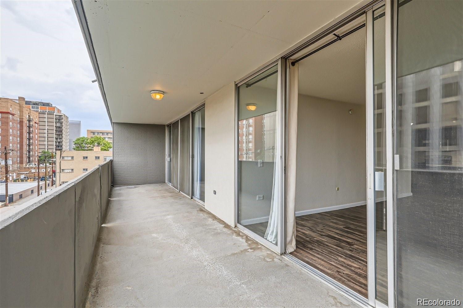 MLS Image #9 for 909 n logan street 4a,denver, Colorado