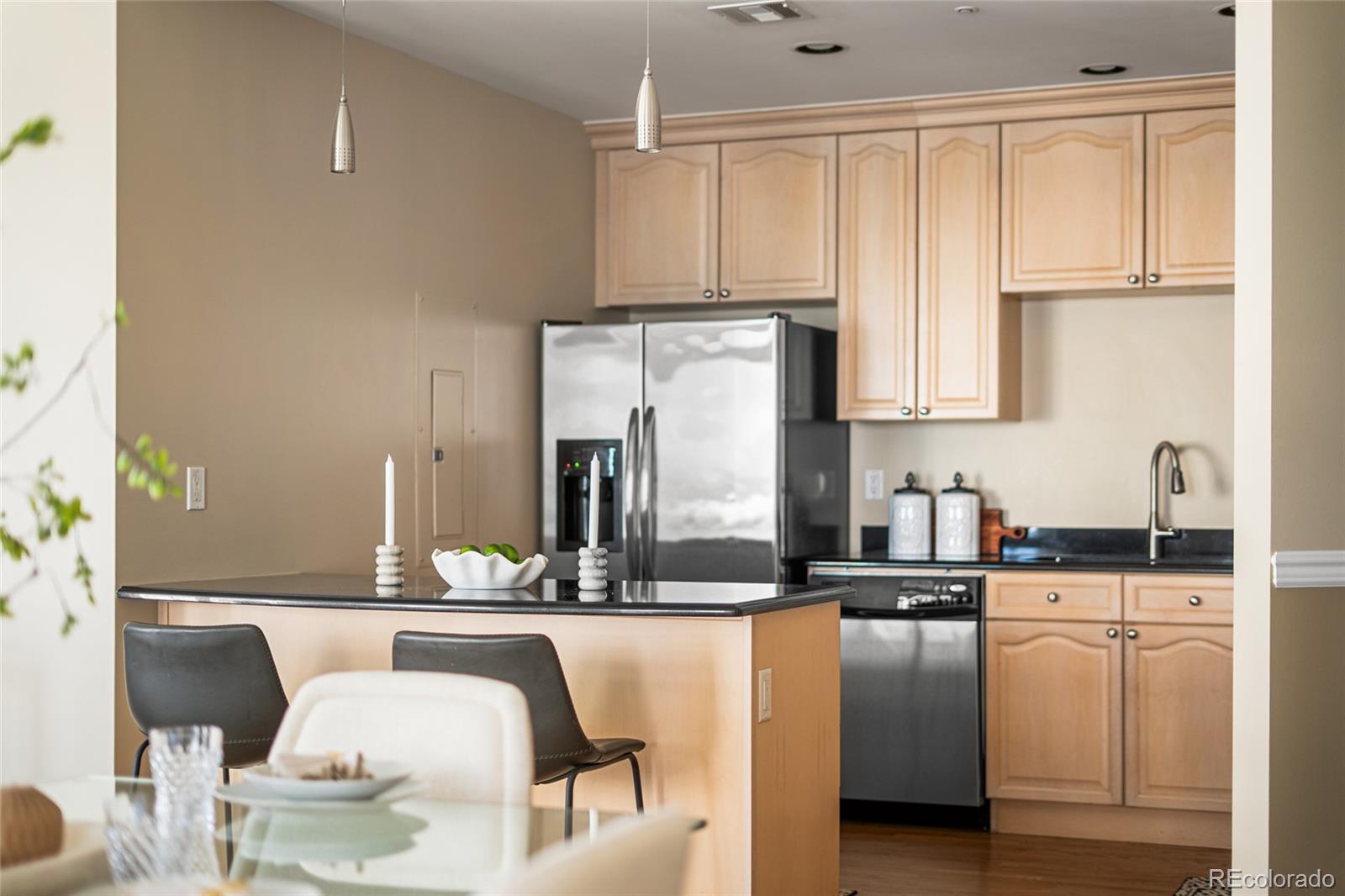 MLS Image #19 for 1827 n grant street,denver, Colorado