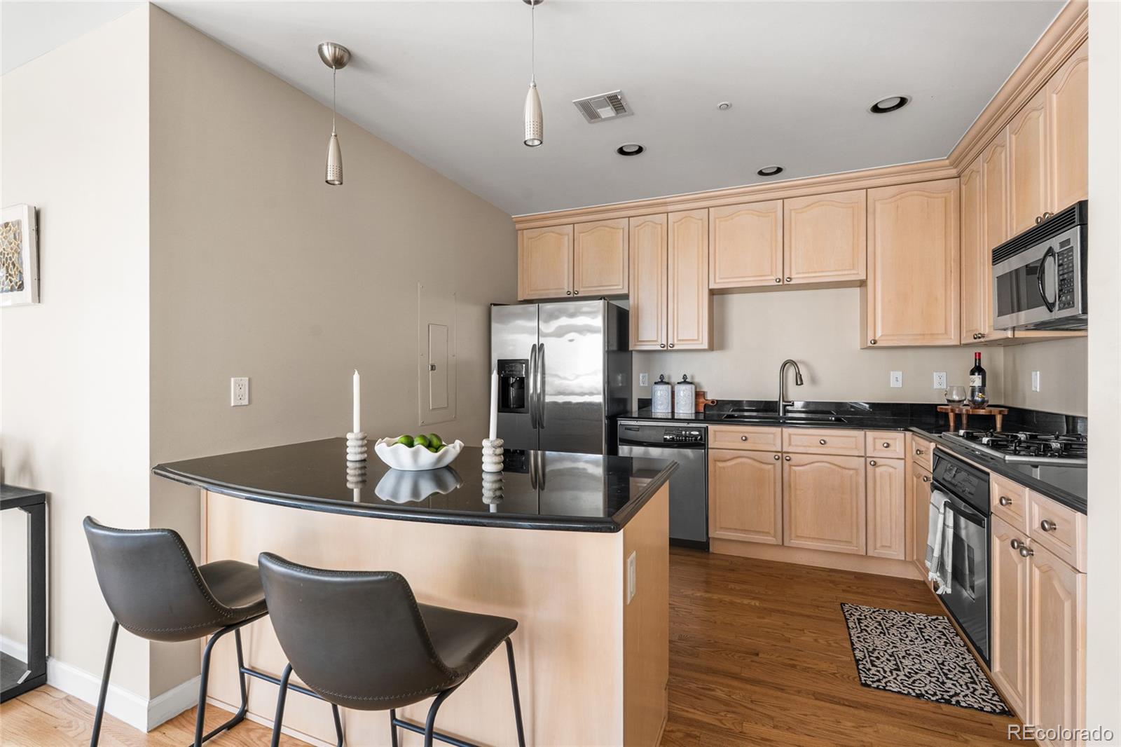 MLS Image #20 for 1827 n grant street,denver, Colorado