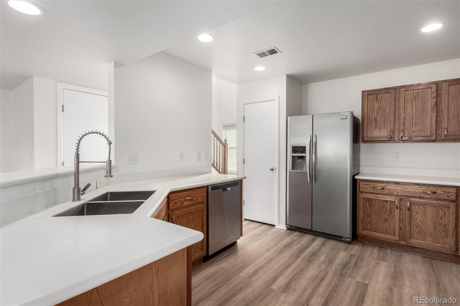 MLS Image #11 for 5850  ceylon street,denver, Colorado
