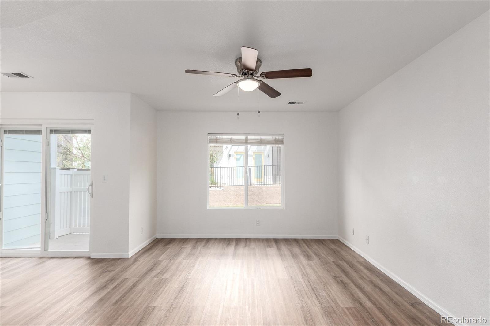 MLS Image #5 for 5850  ceylon street,denver, Colorado