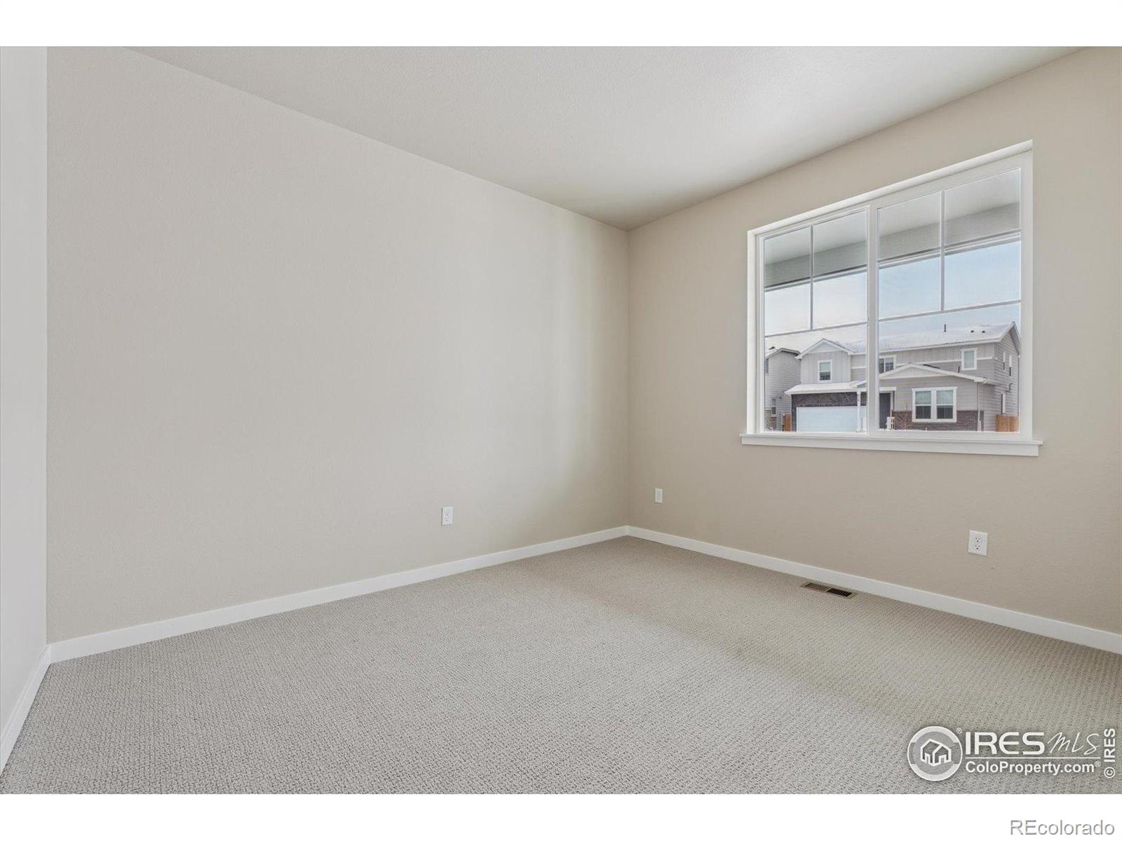 MLS Image #2 for 944  harvard street,johnstown, Colorado