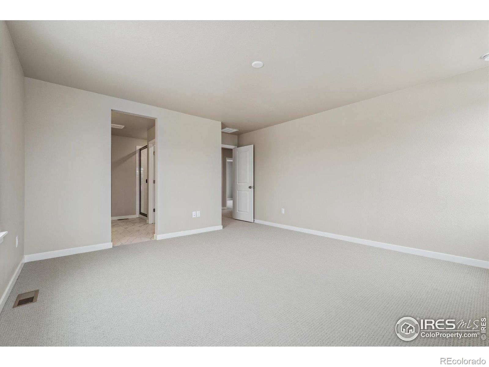 MLS Image #35 for 944  harvard street,johnstown, Colorado