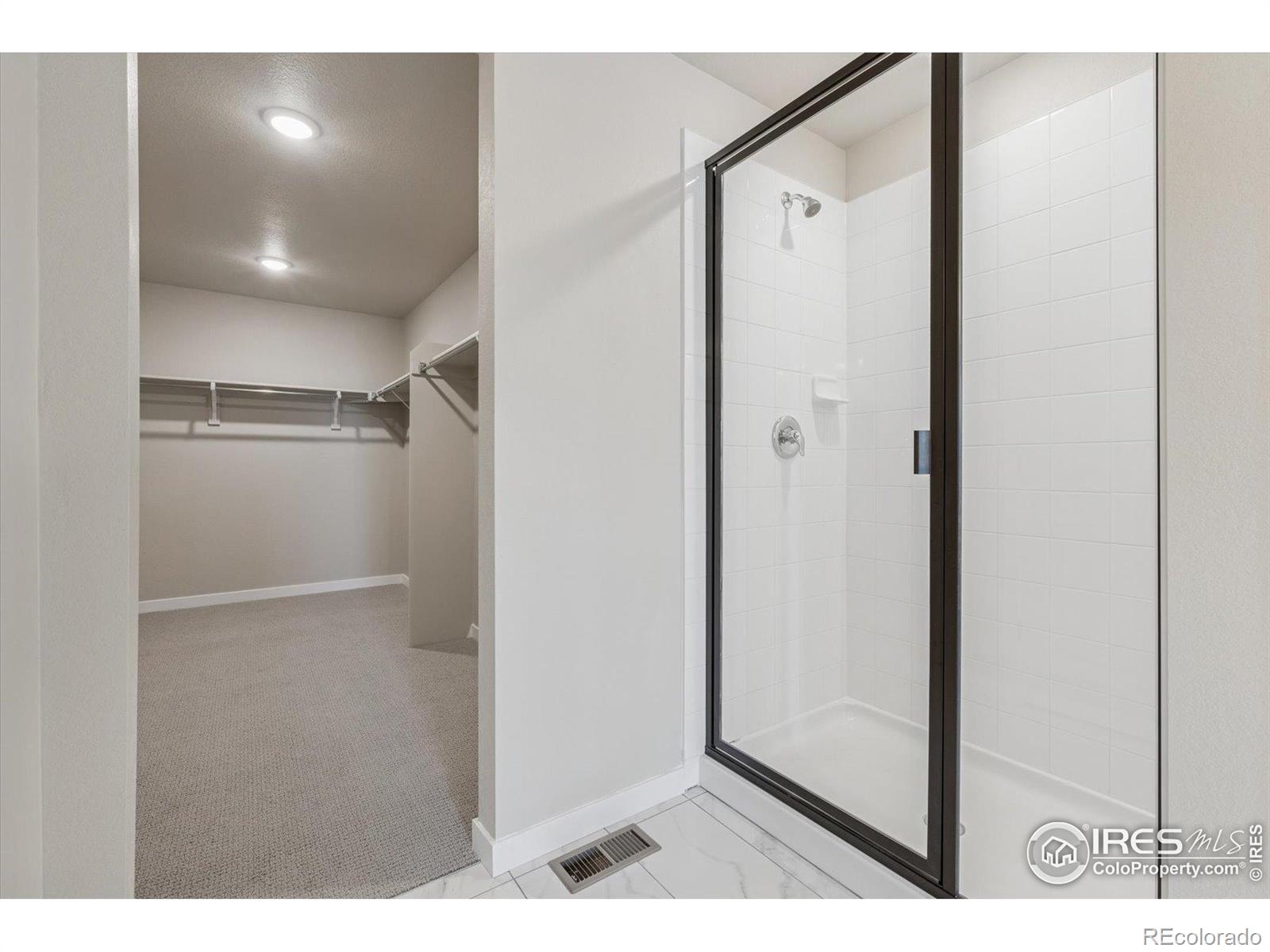 MLS Image #39 for 944  harvard street,johnstown, Colorado