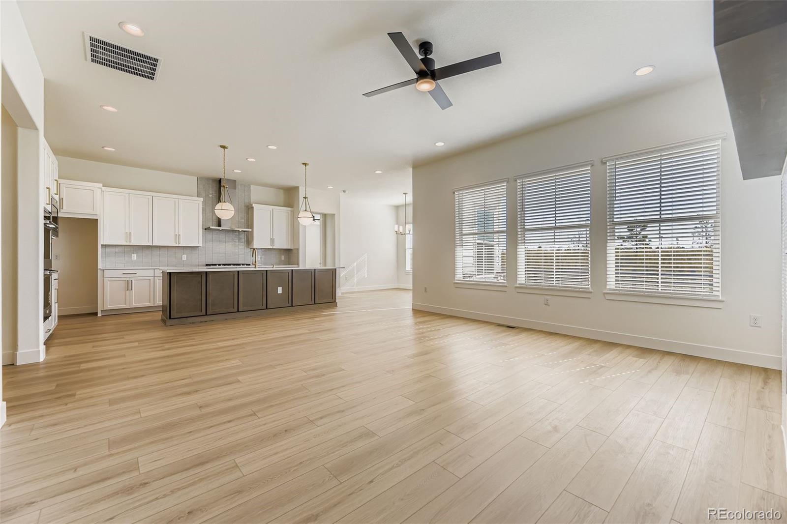MLS Image #5 for 9046 s shawnee court,aurora, Colorado