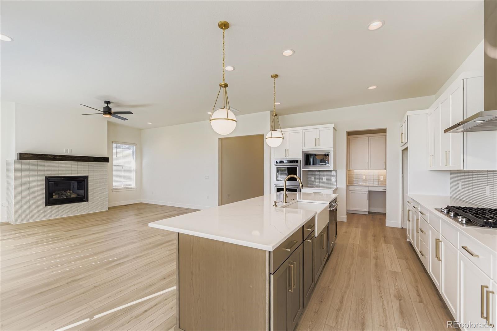 MLS Image #8 for 9046 s shawnee court,aurora, Colorado