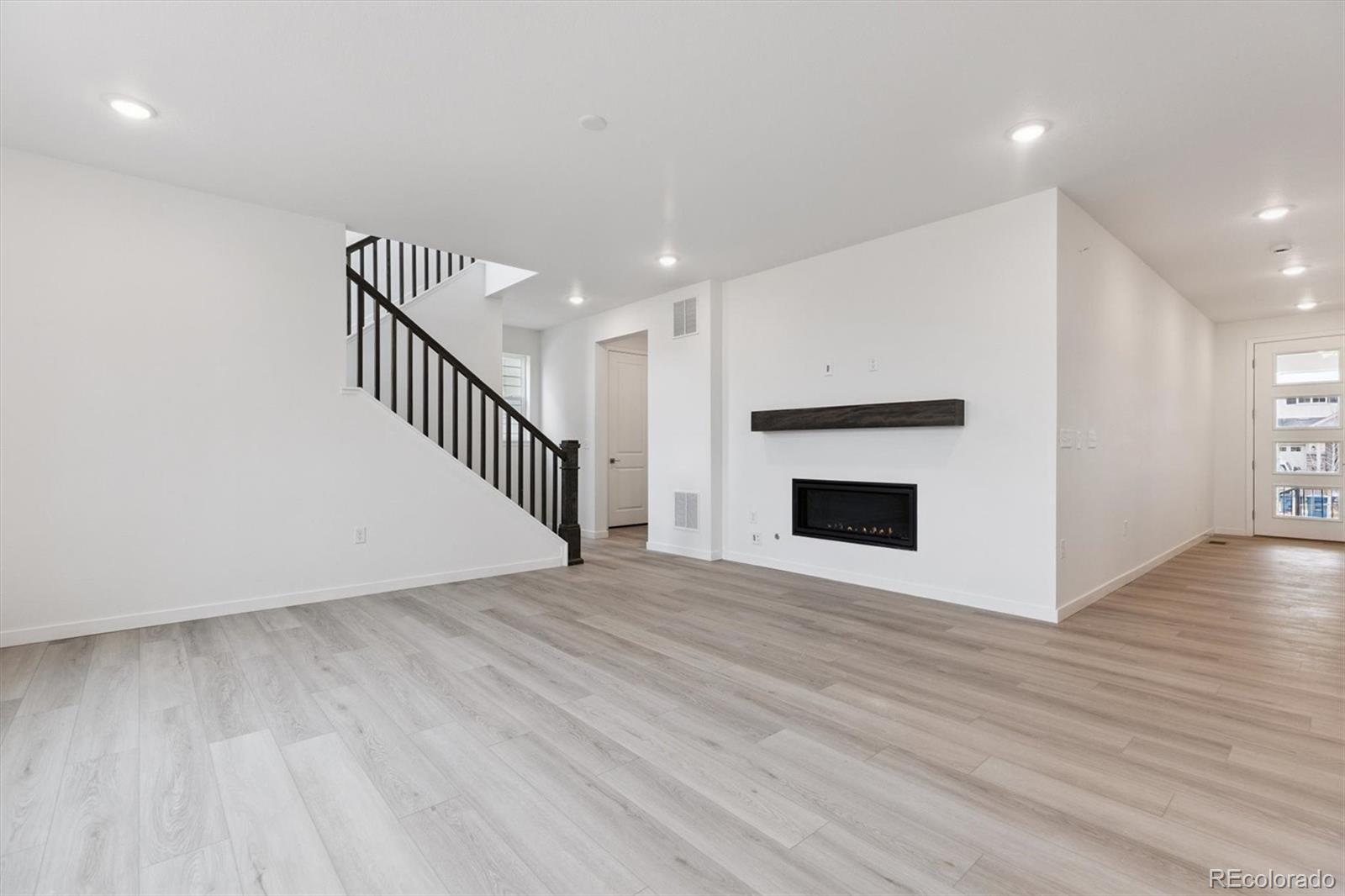 MLS Image #14 for 2144 s ider way,aurora, Colorado