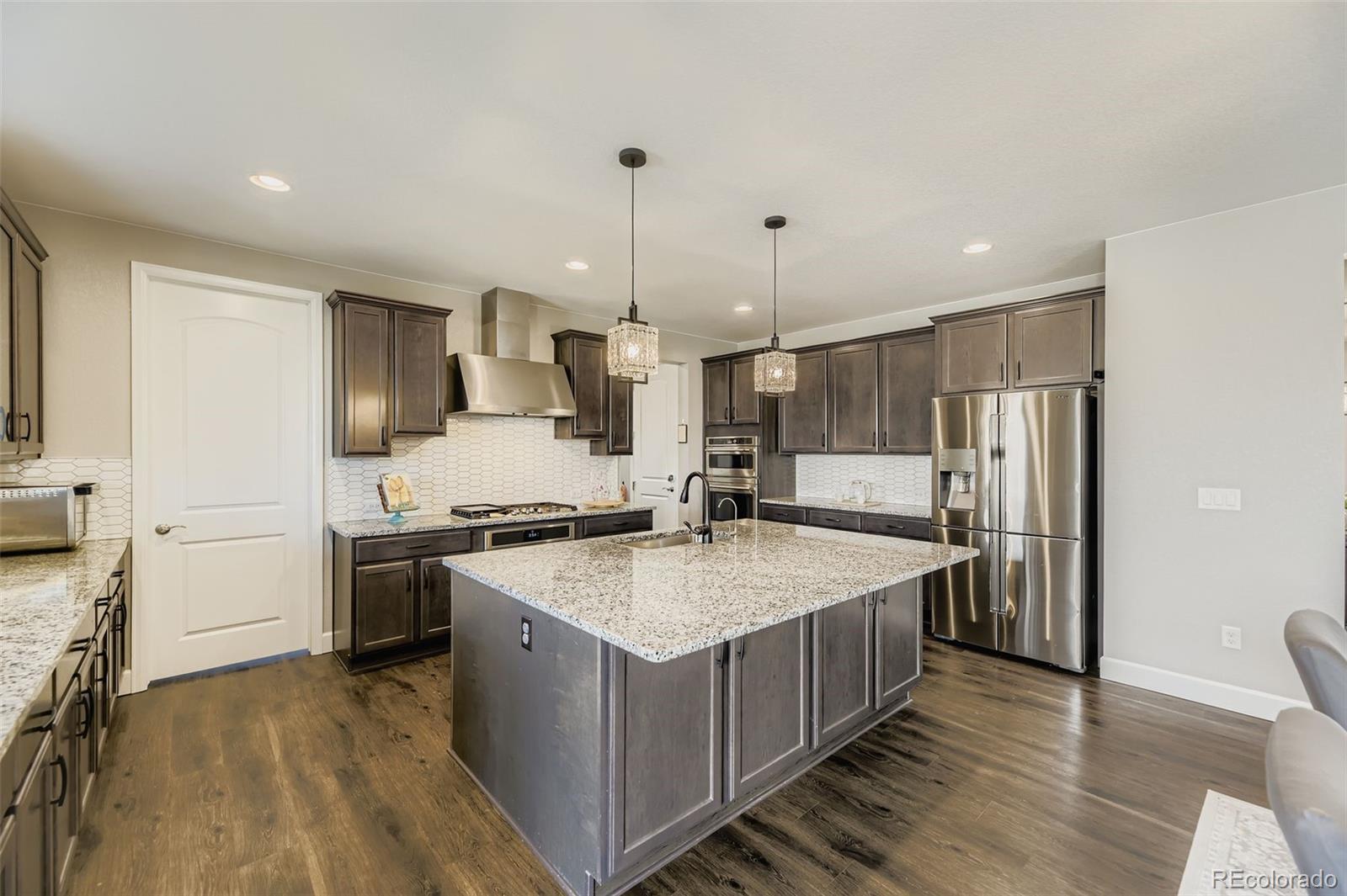 MLS Image #8 for 7994 s kewaunee street,aurora, Colorado