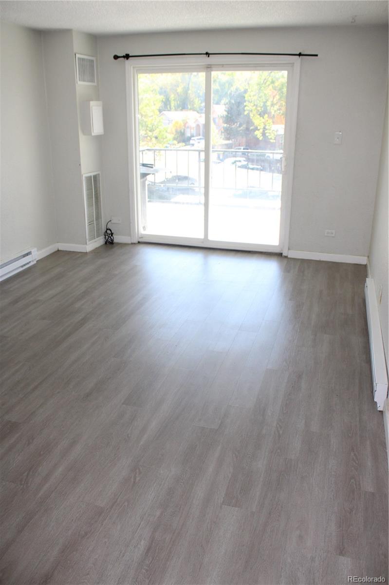 MLS Image #5 for 2375 s linden court,denver, Colorado