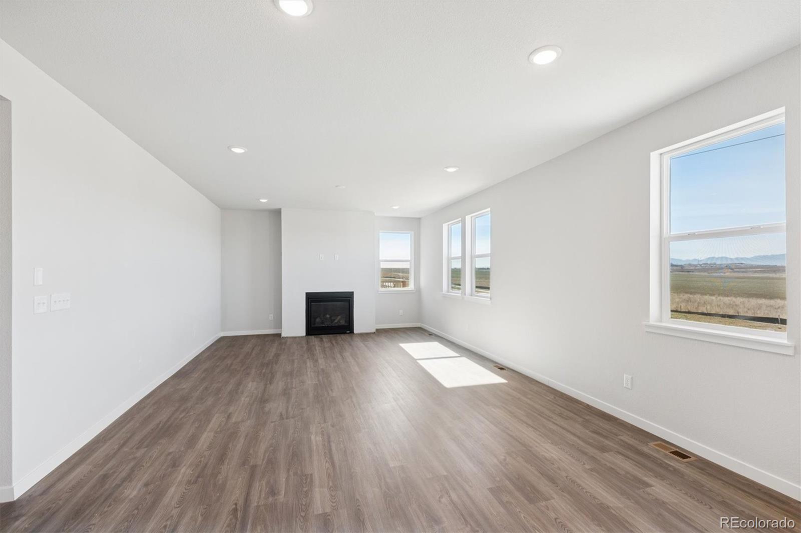 MLS Image #6 for 3719  sandreed street,dacono, Colorado
