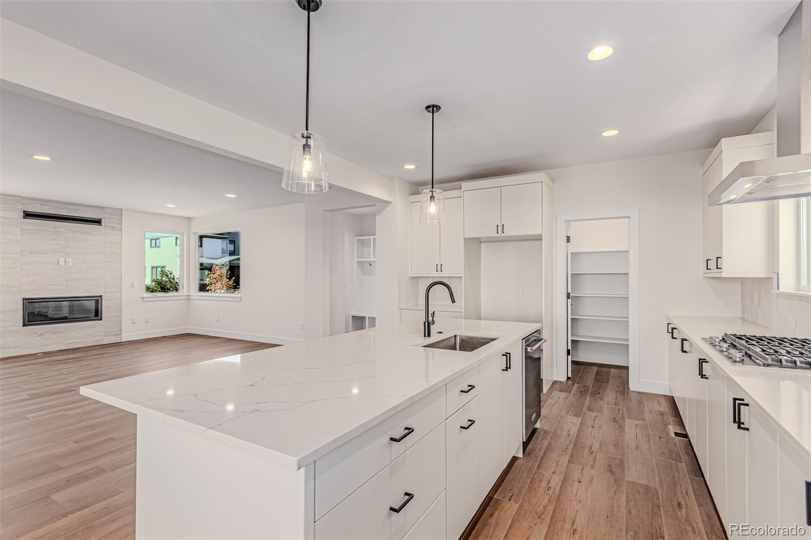 MLS Image #12 for 763  mountain drive,longmont, Colorado