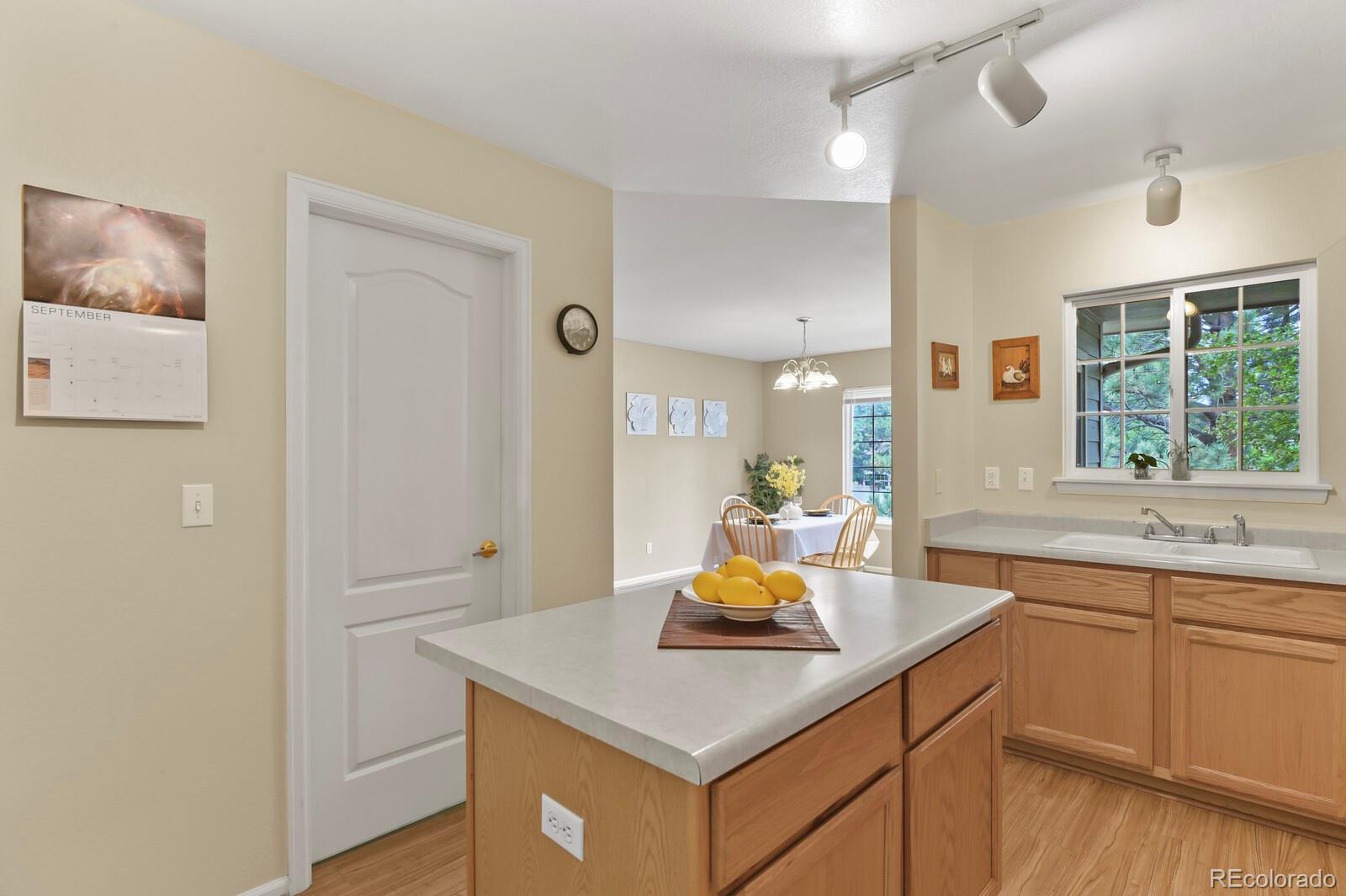 MLS Image #10 for 9663  brentwood way,broomfield, Colorado