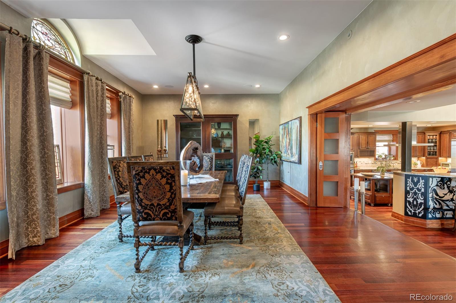 MLS Image #2 for 501 s pearl street,denver, Colorado