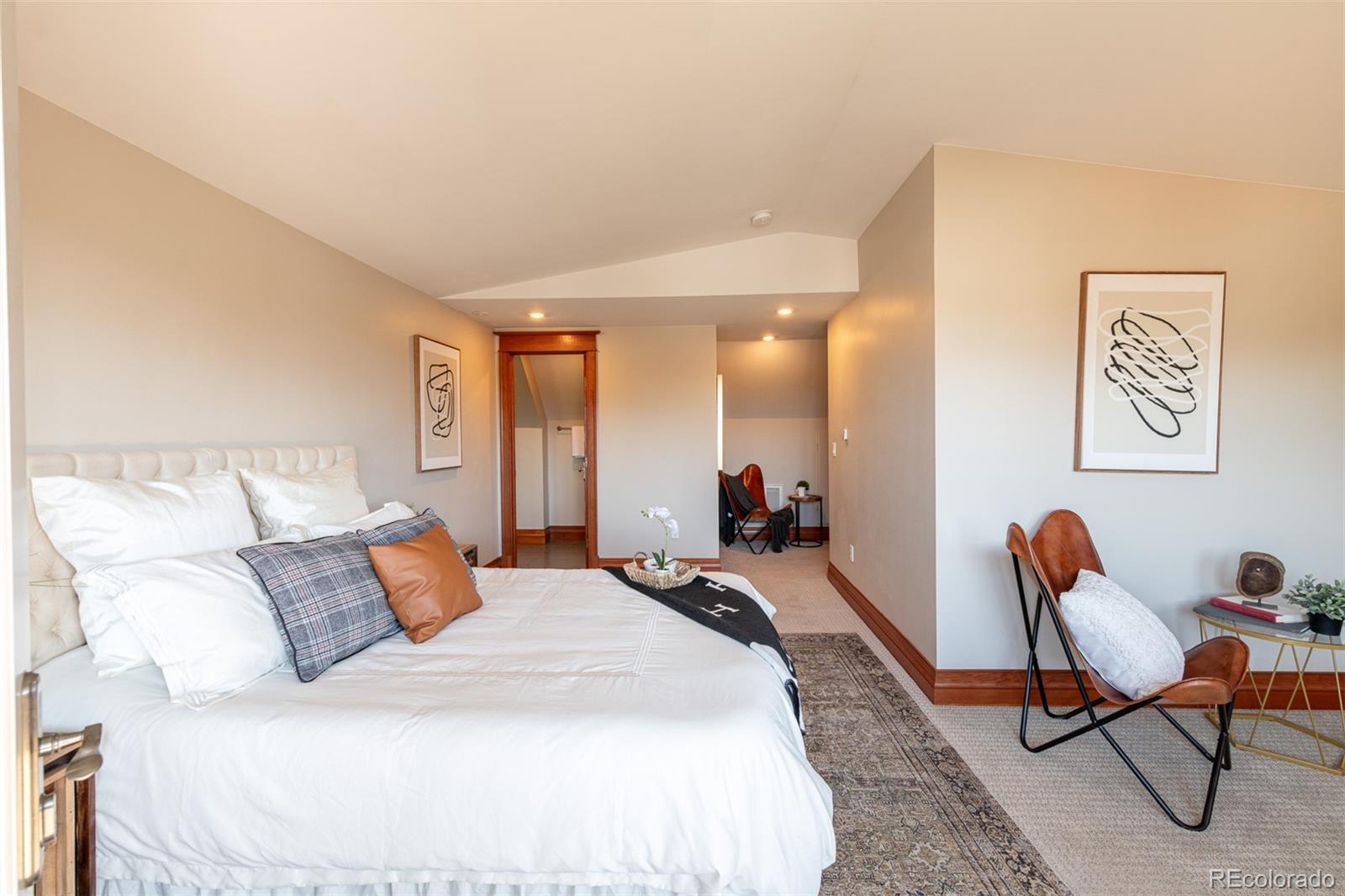 MLS Image #28 for 501 s pearl street,denver, Colorado