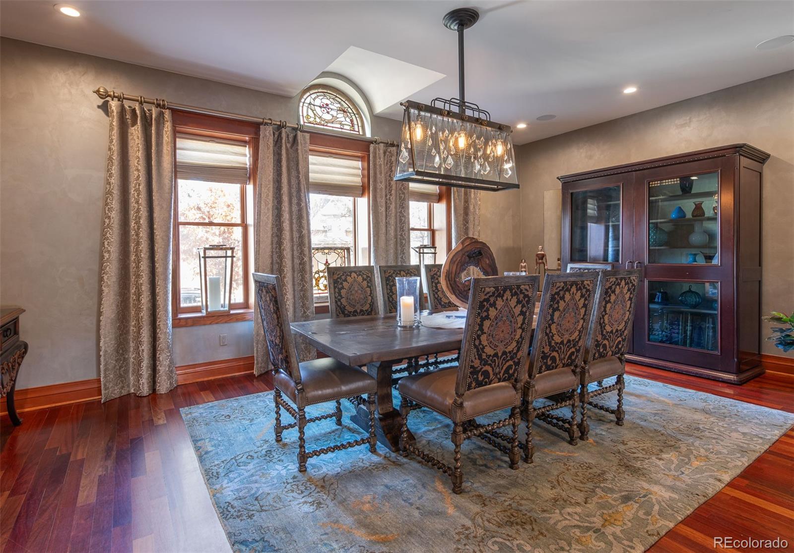 MLS Image #3 for 501 s pearl street,denver, Colorado