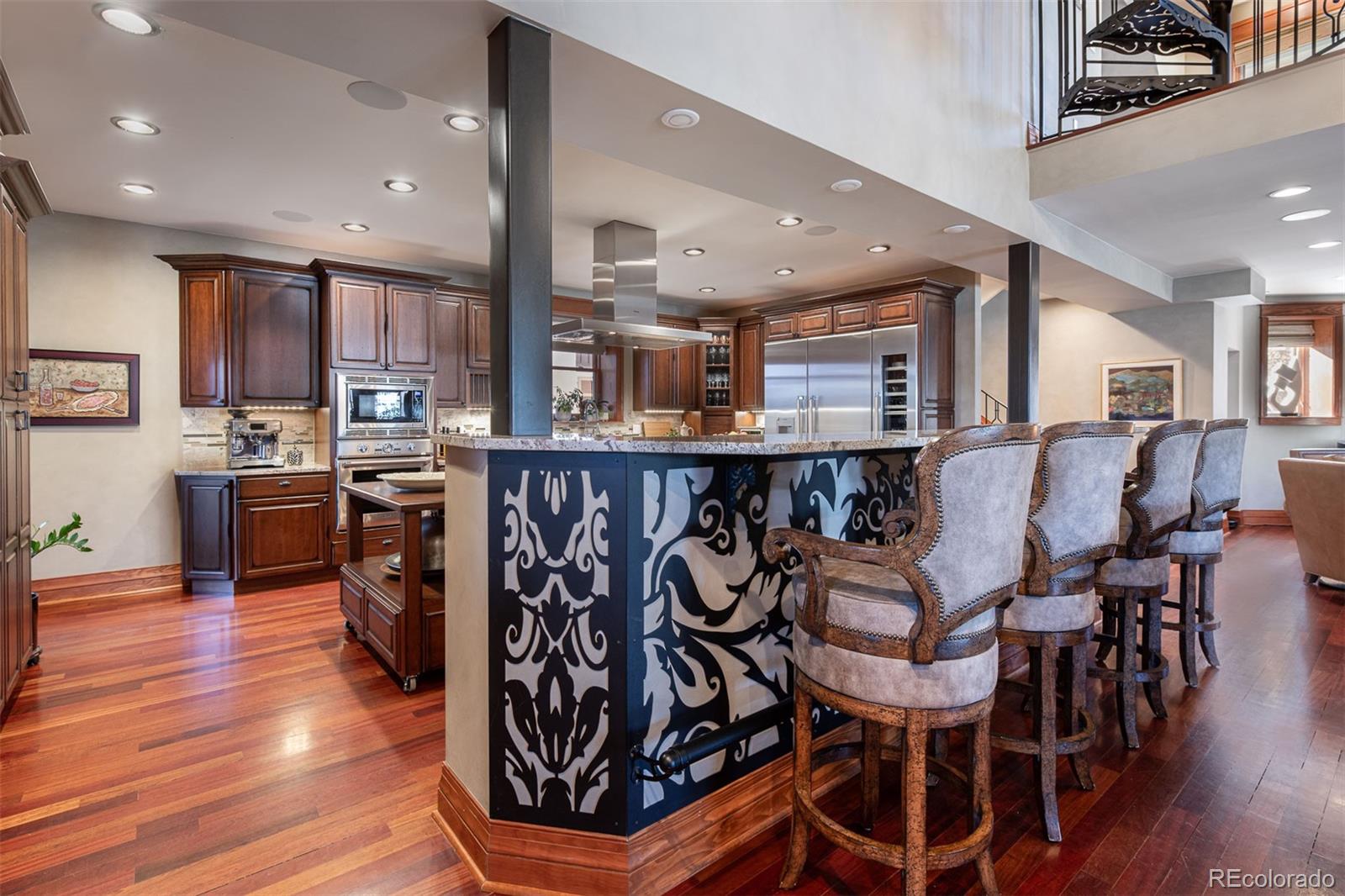 MLS Image #9 for 501 s pearl street,denver, Colorado