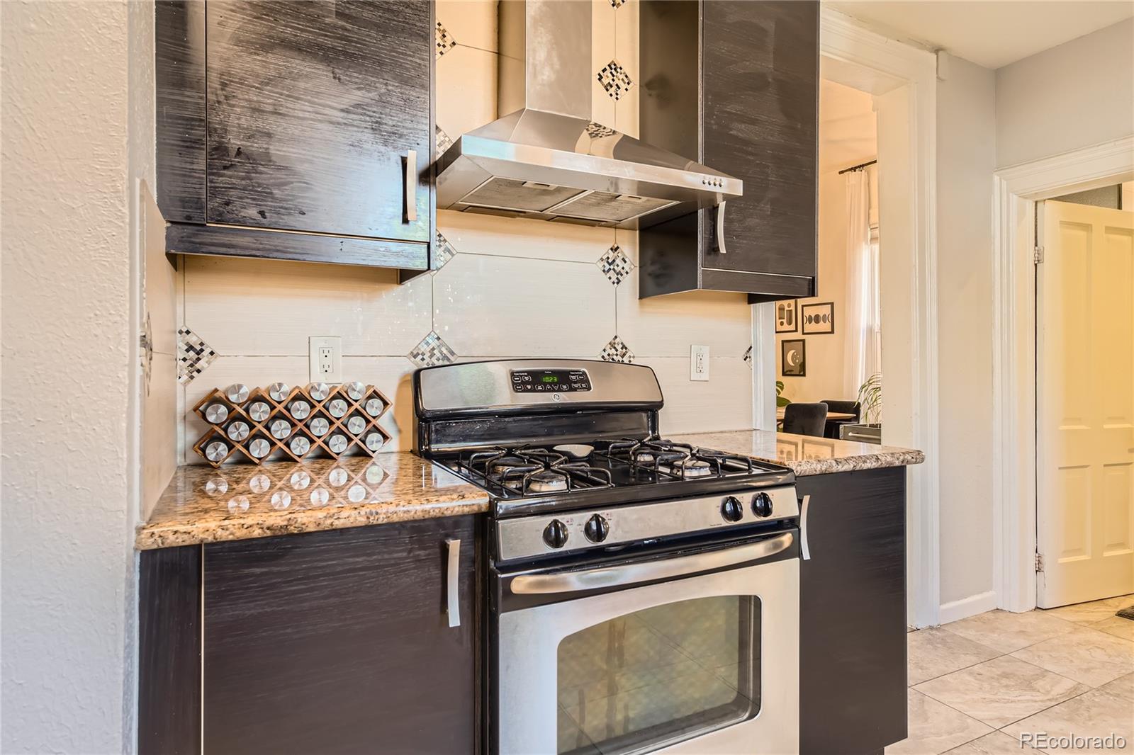 MLS Image #11 for 1227 e martin luther king jr. boulevard,denver, Colorado