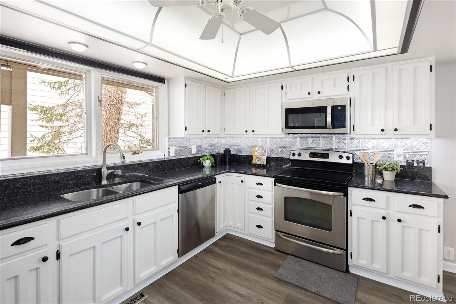 MLS Image #12 for 4505 s yosemite street,denver, Colorado