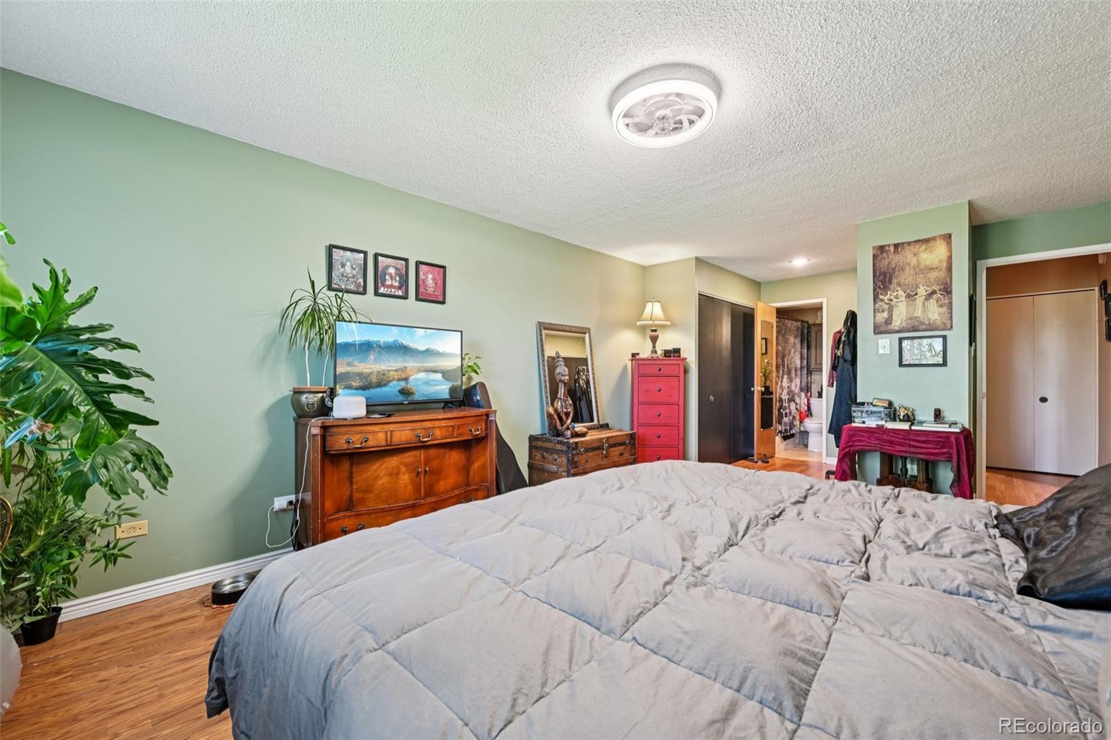 MLS Image #19 for 650 s alton way,denver, Colorado