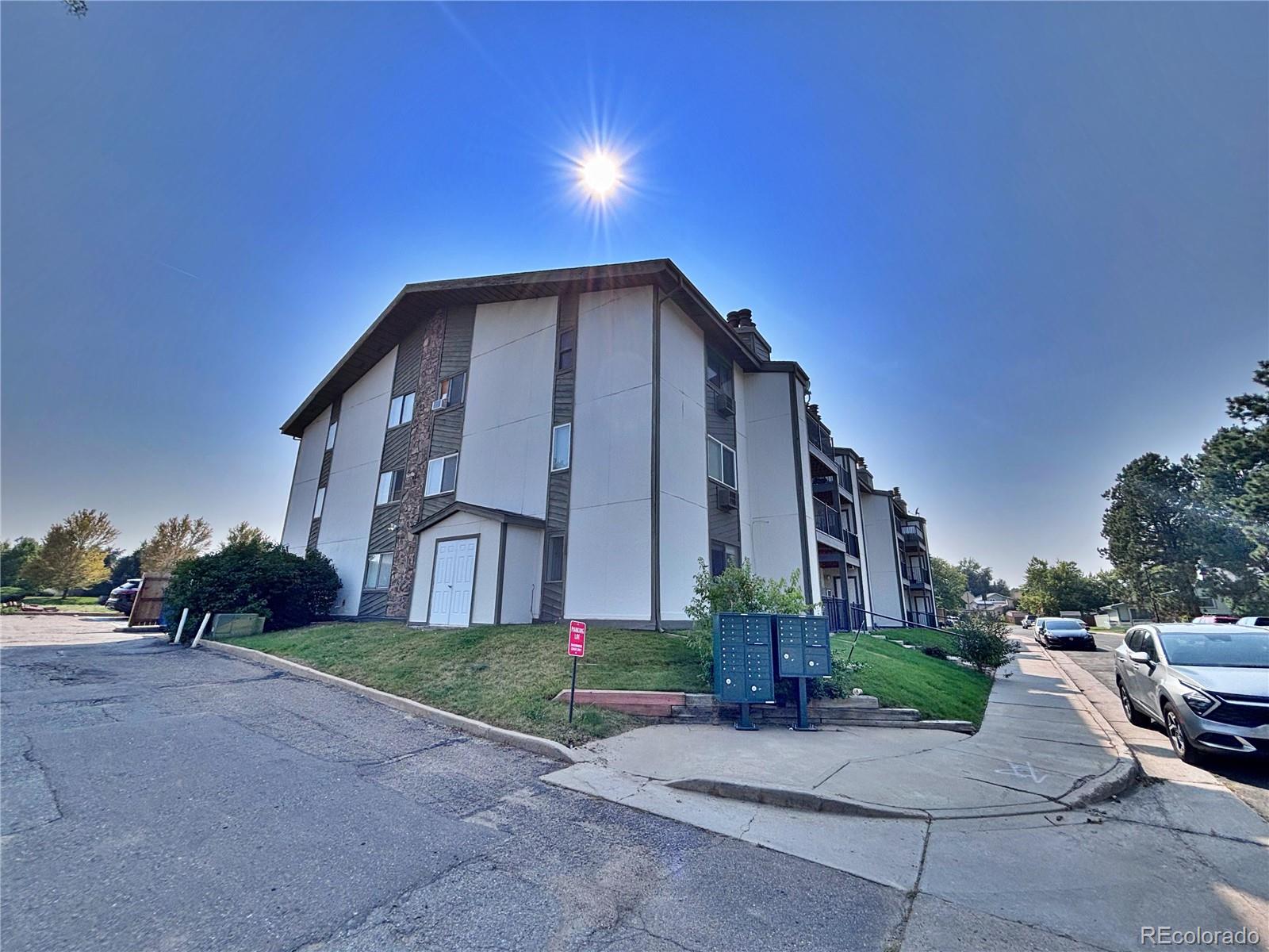 MLS Image #2 for 2280 s oswego way,aurora, Colorado