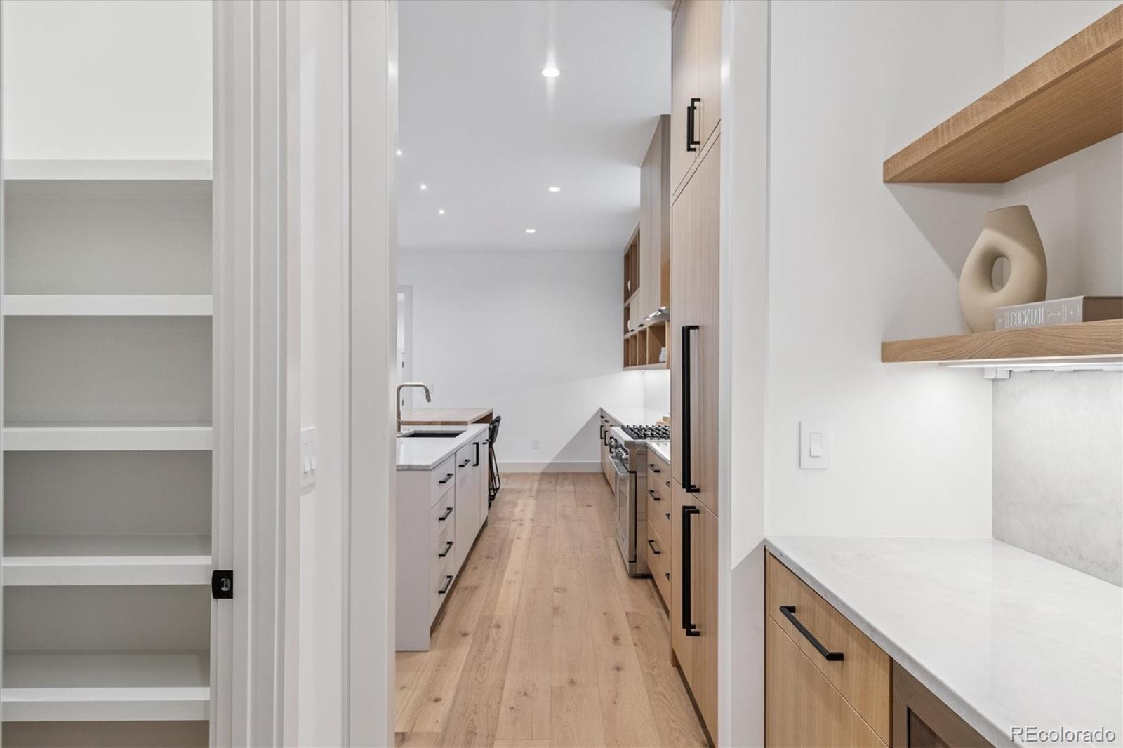 MLS Image #17 for 1377 s saint paul street,denver, Colorado