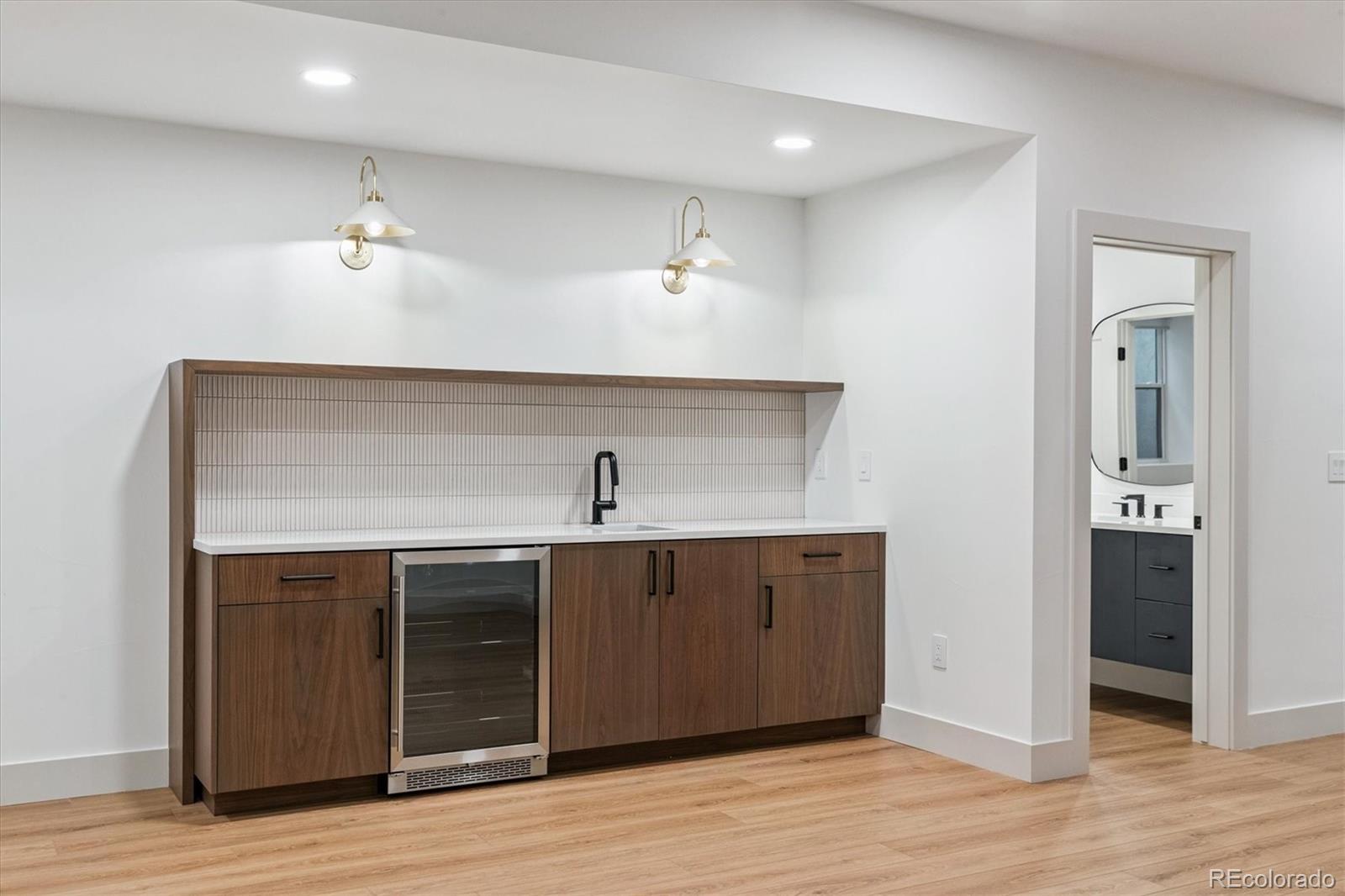 MLS Image #34 for 1377 s saint paul street,denver, Colorado