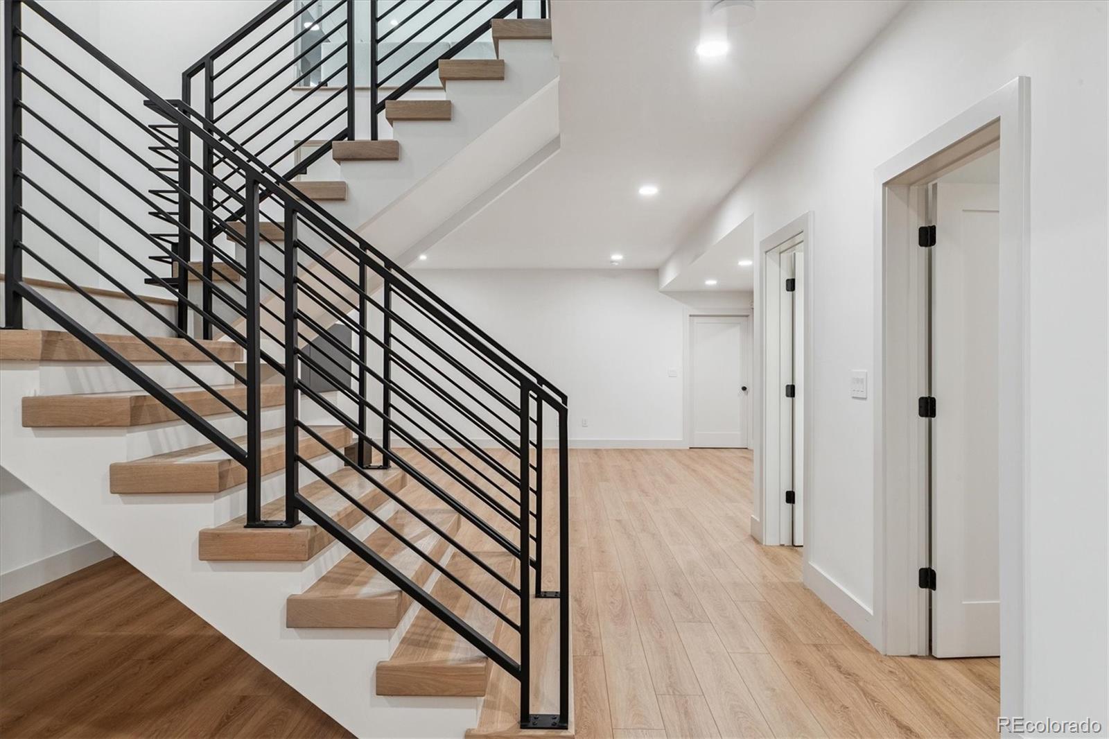 MLS Image #39 for 1377 s saint paul street,denver, Colorado