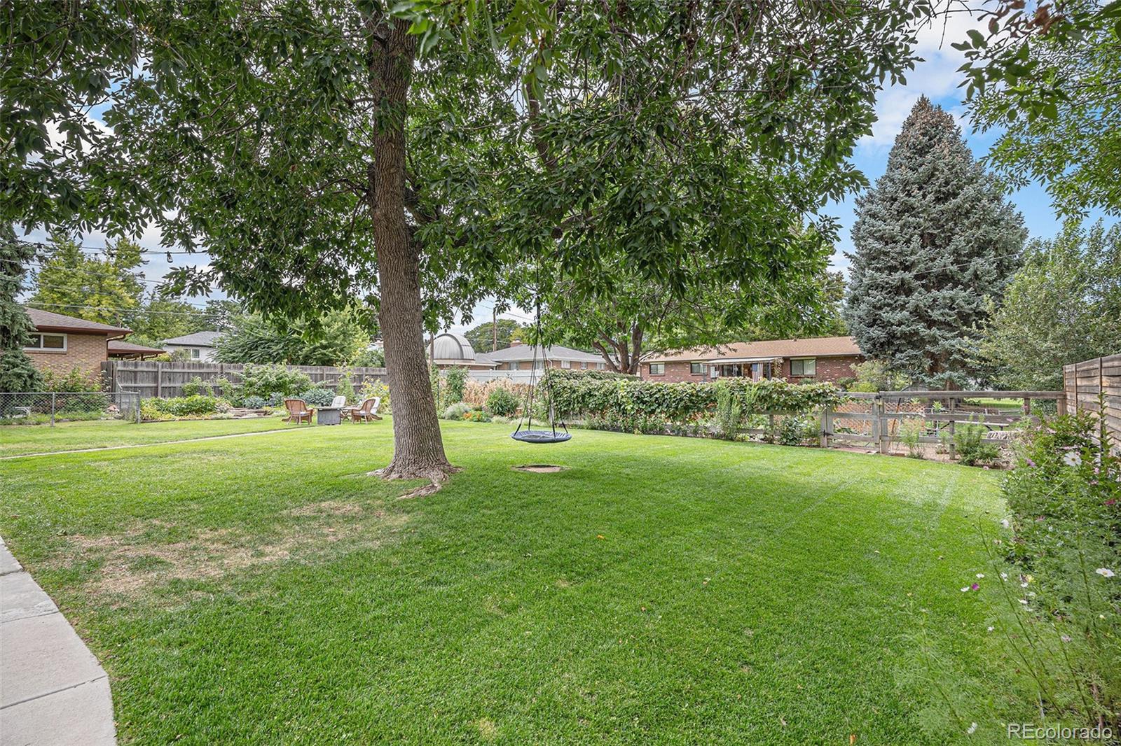 MLS Image #23 for 1575 s grape street,denver, Colorado