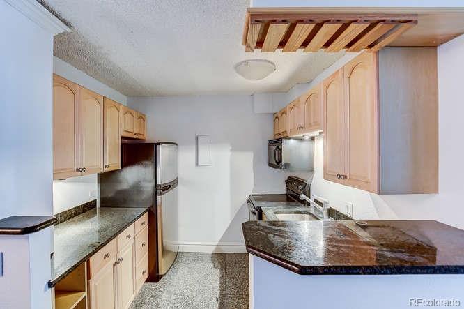 MLS Image #2 for 1020  15th street 30k,denver, Colorado