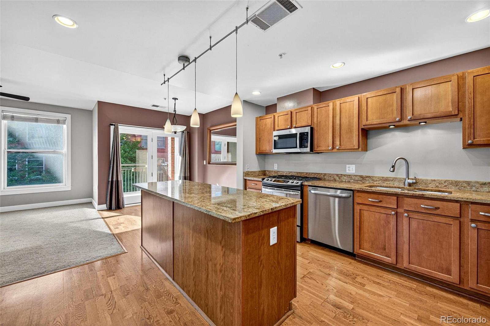MLS Image #12 for 1631 n emerson street 323,denver, Colorado