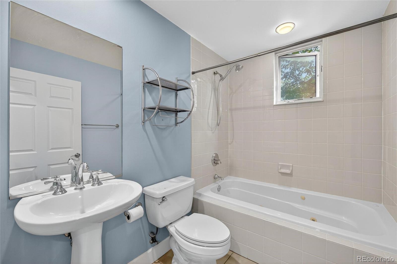 MLS Image #20 for 1631 n emerson street 323,denver, Colorado
