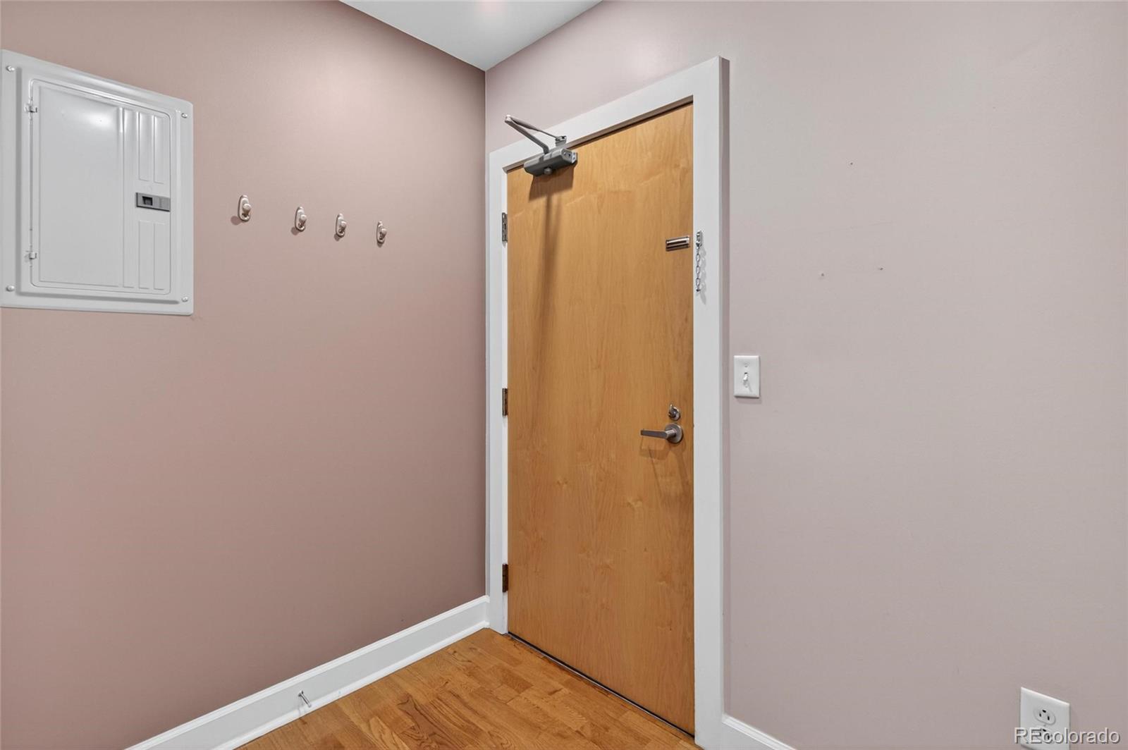 MLS Image #4 for 1631 n emerson street 323,denver, Colorado