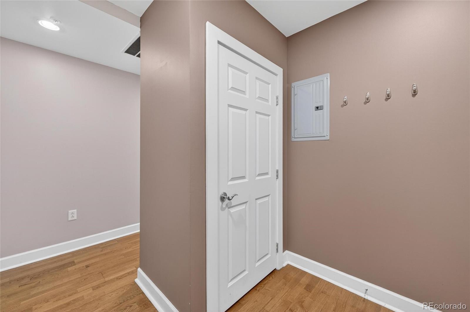 MLS Image #5 for 1631 n emerson street 323,denver, Colorado