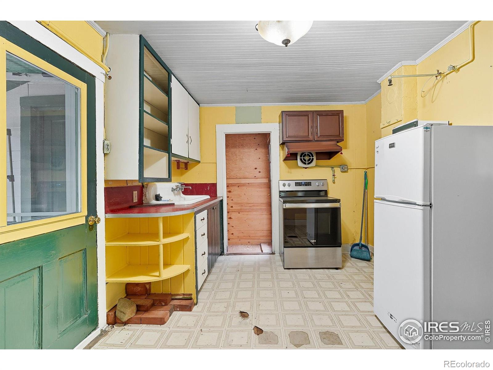 MLS Image #10 for 6122  fourmile canyon drive,boulder, Colorado