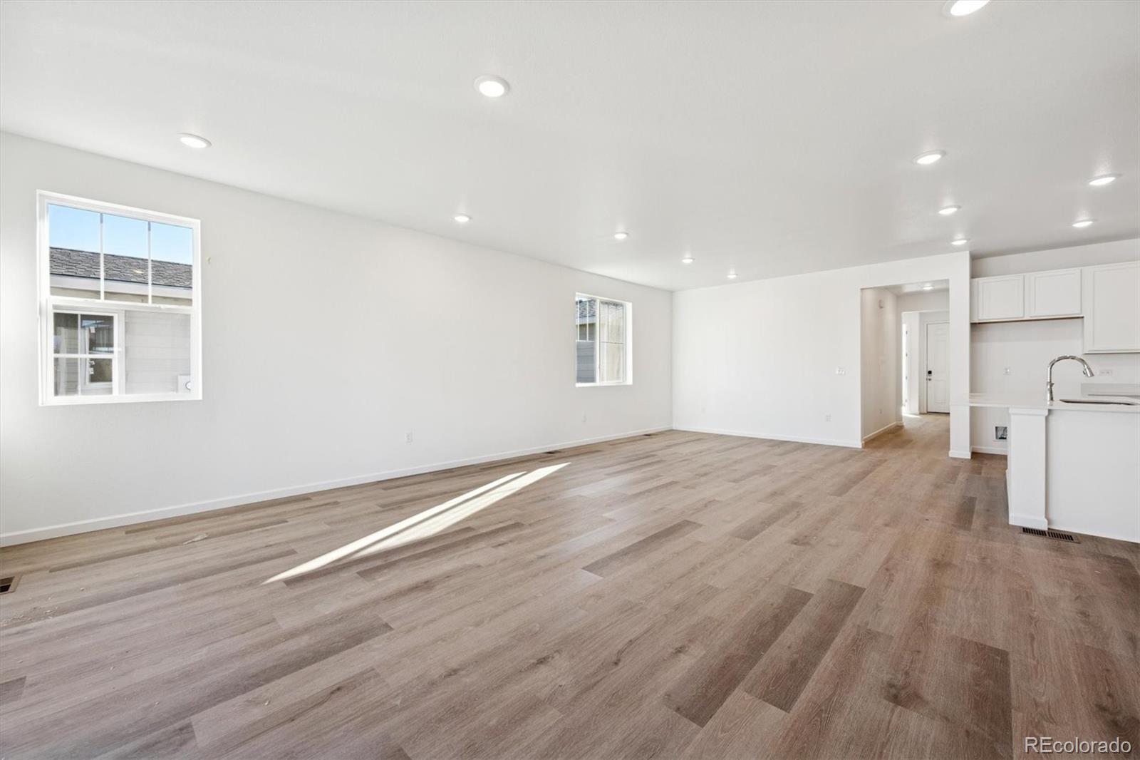 MLS Image #11 for 311  smith avenue,keenesburg, Colorado