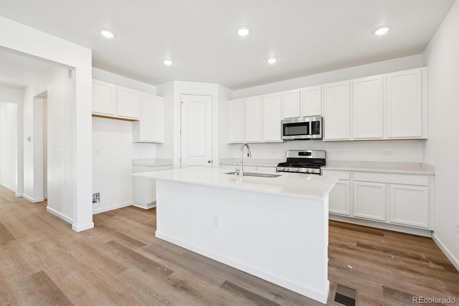 MLS Image #12 for 311  smith avenue,keenesburg, Colorado
