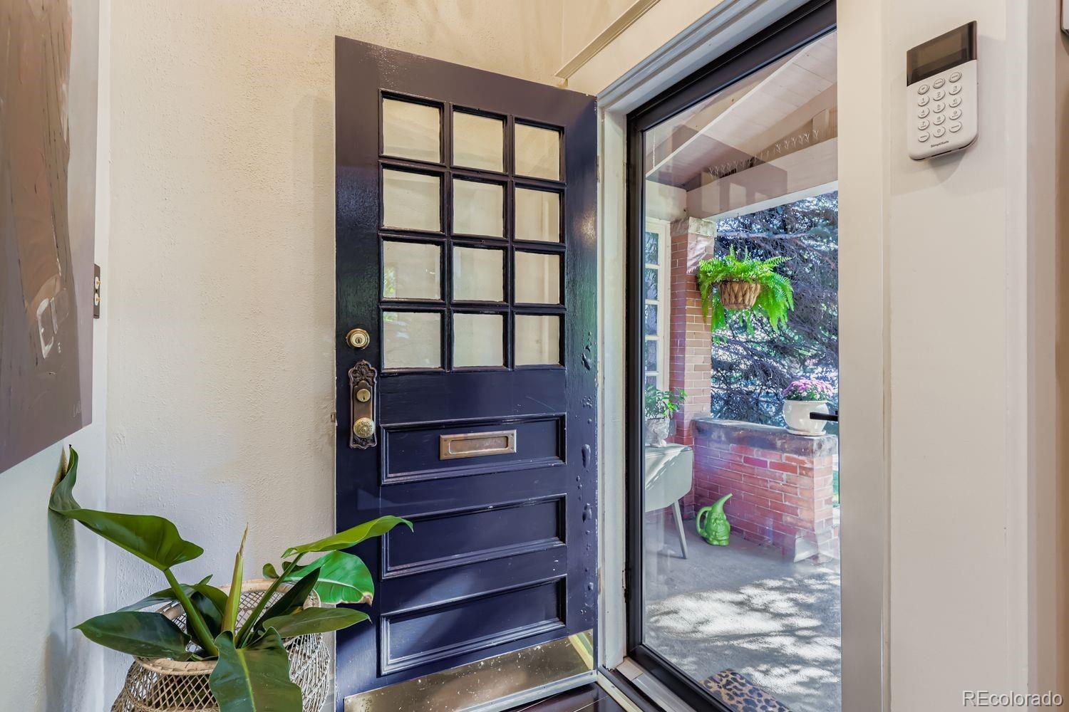 MLS Image #3 for 1175  harrison street,denver, Colorado