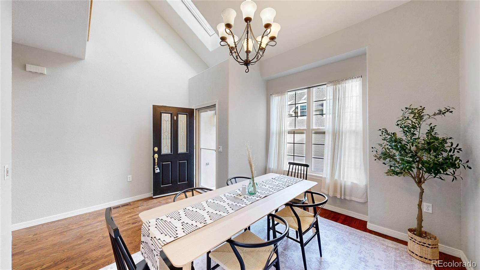 MLS Image #4 for 4545 s monaco street,denver, Colorado